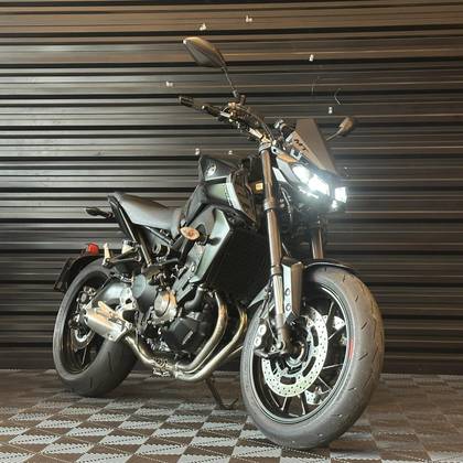 YAMAHA MT-09 YAMAHA MT-09